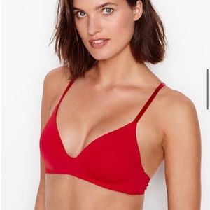 Lightly lined shimmer lace NWT Victoria Secret NWT